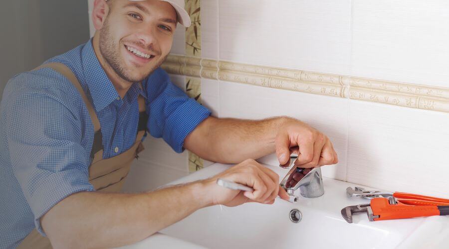 Professional same day plumber in Woodburn, KY